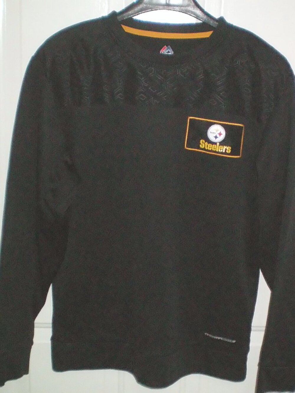 Pittsburgh Steelers NFL Therma Base Long Sleeve Top Size Small